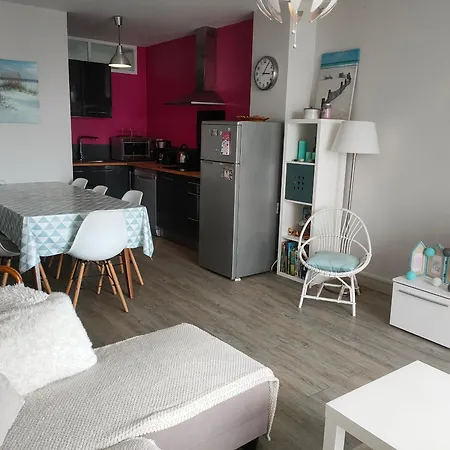 Cosy Rénové Vue Mer, Proche Et Animations - Fr-1-323-472